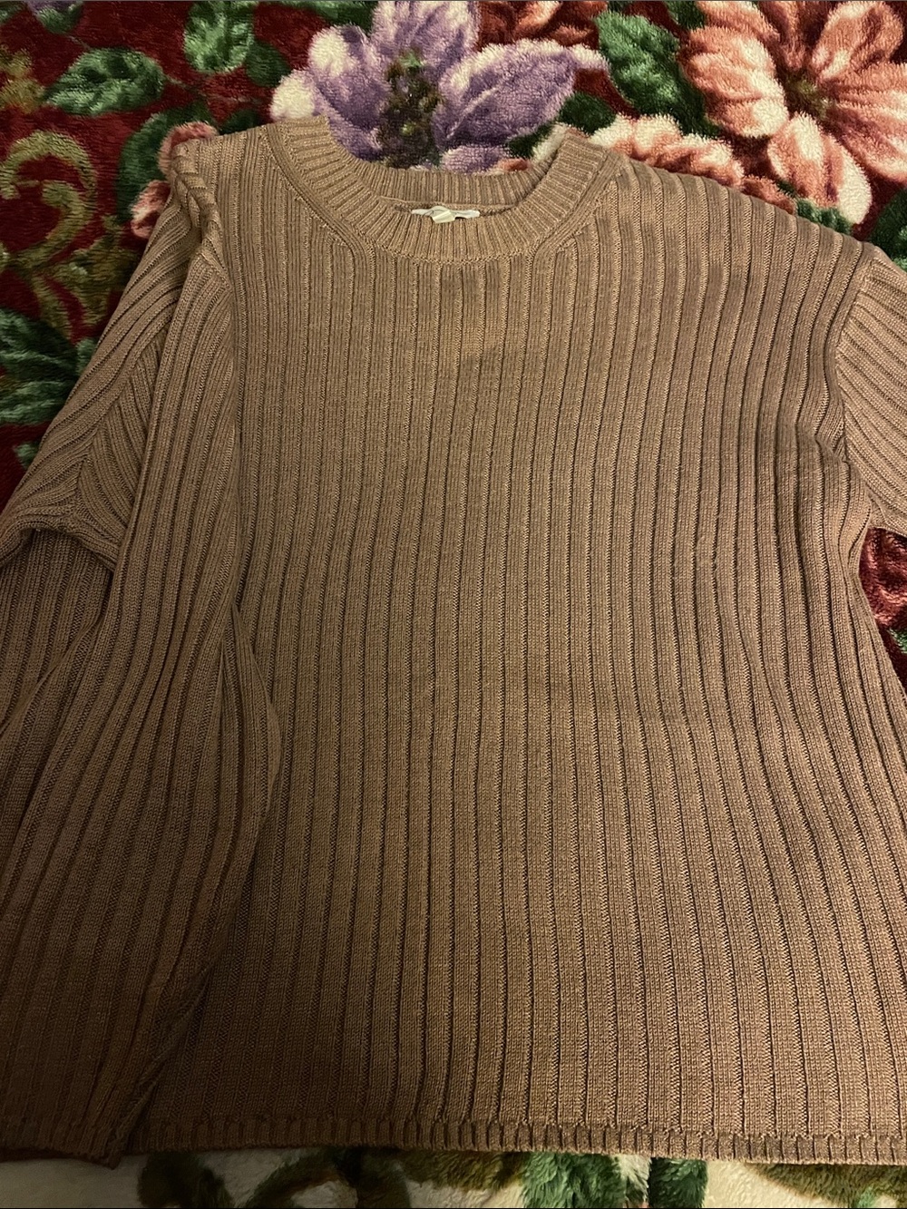 Jessica Simpson Ribbed Scoop Crew Sweater in Taupe Brown